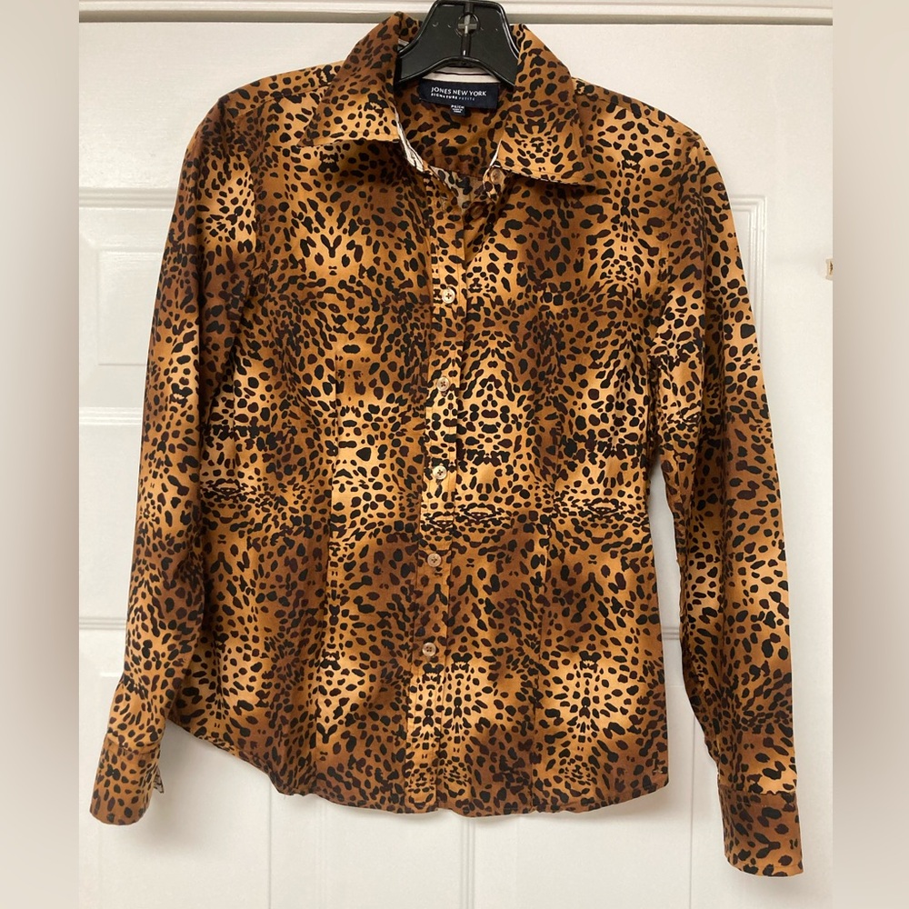 Jones New York Signature Animal leopard Print Button-Down Shirt Petite Small SP